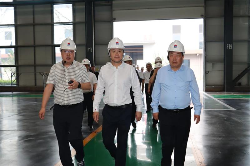 山东省临朐县党政考察团到俄罗斯专享会294官网 - 俄罗斯专享会网站登录铝业参观考察