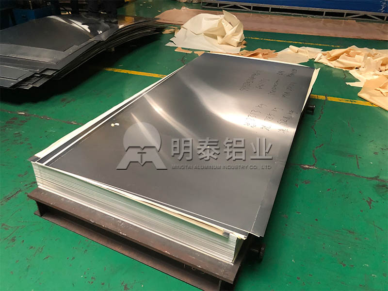 5052铝板——机箱机柜的优选材料，揭晓其性能优势